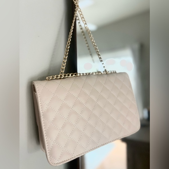 Faux Leather Handbag 👜 - Picture 5 of 5